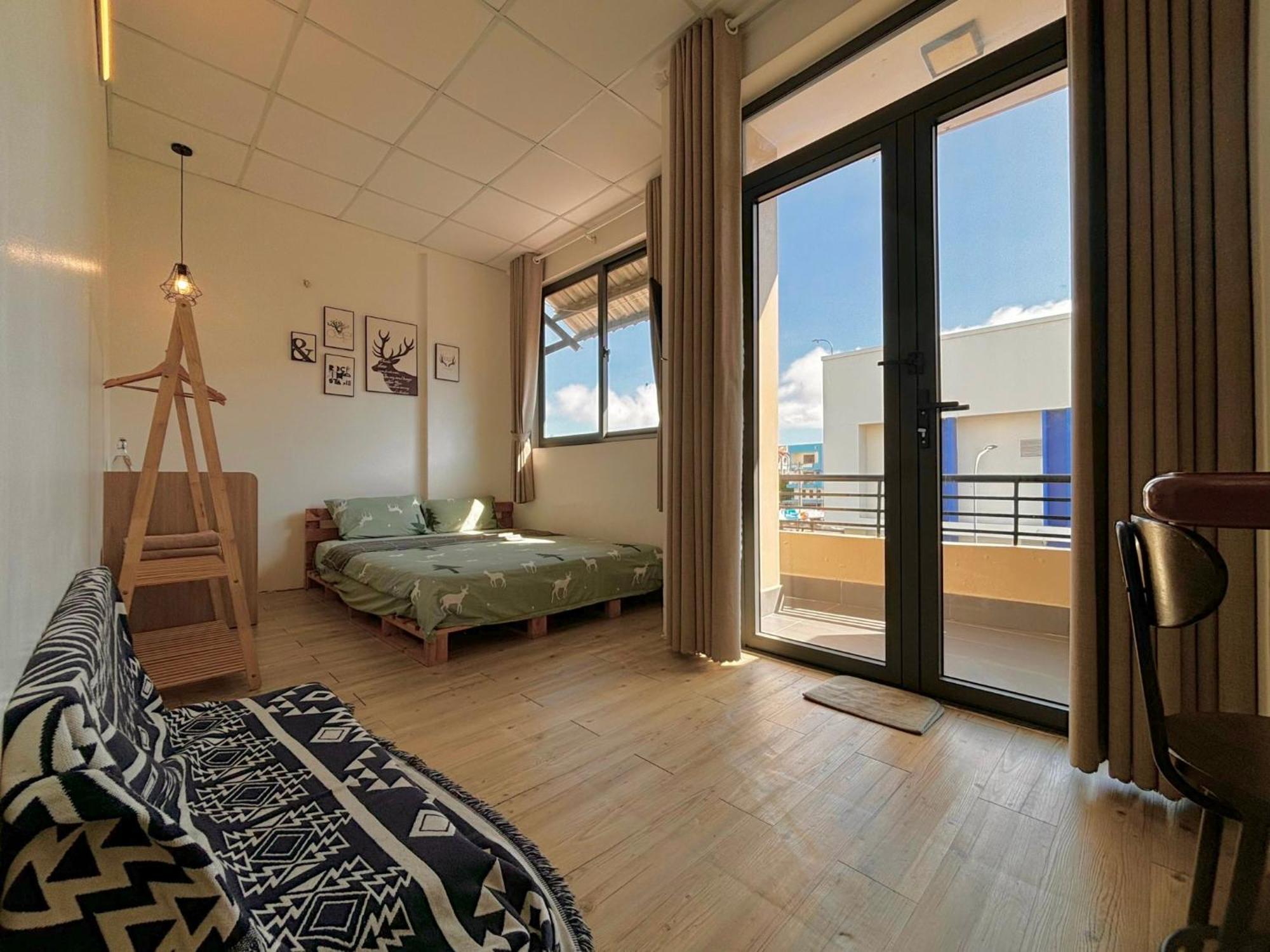 Stay Hostel - 300M From The Ferry ラックザー エクステリア 写真